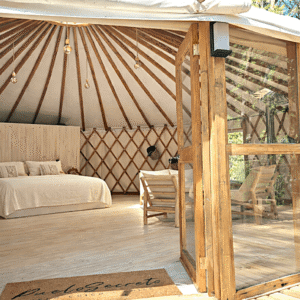 YURTA "Sueños ilegales"